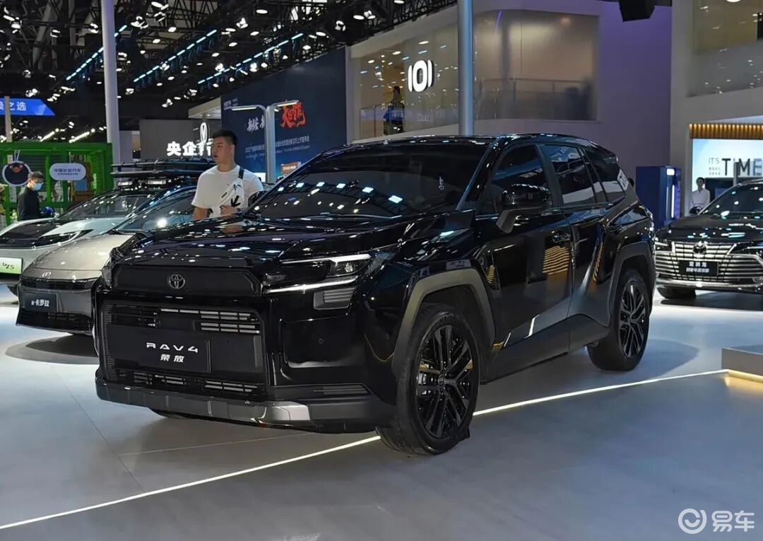 家庭SUV如何抉择？丰田RAV4荣放与本田CR-V对比