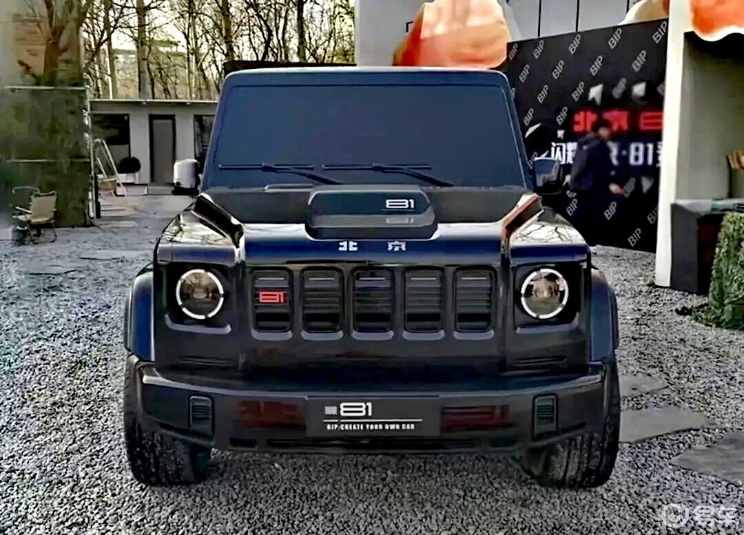 撕下“硬派”伪装,BJ81致敬奔驰大G