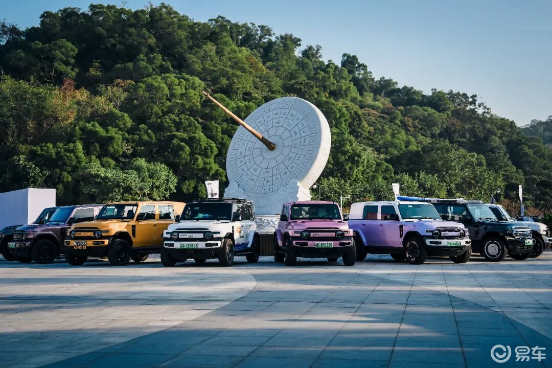 卷归卷玩归玩 iCAR想要搭建车生活一起玩的身份与关系网