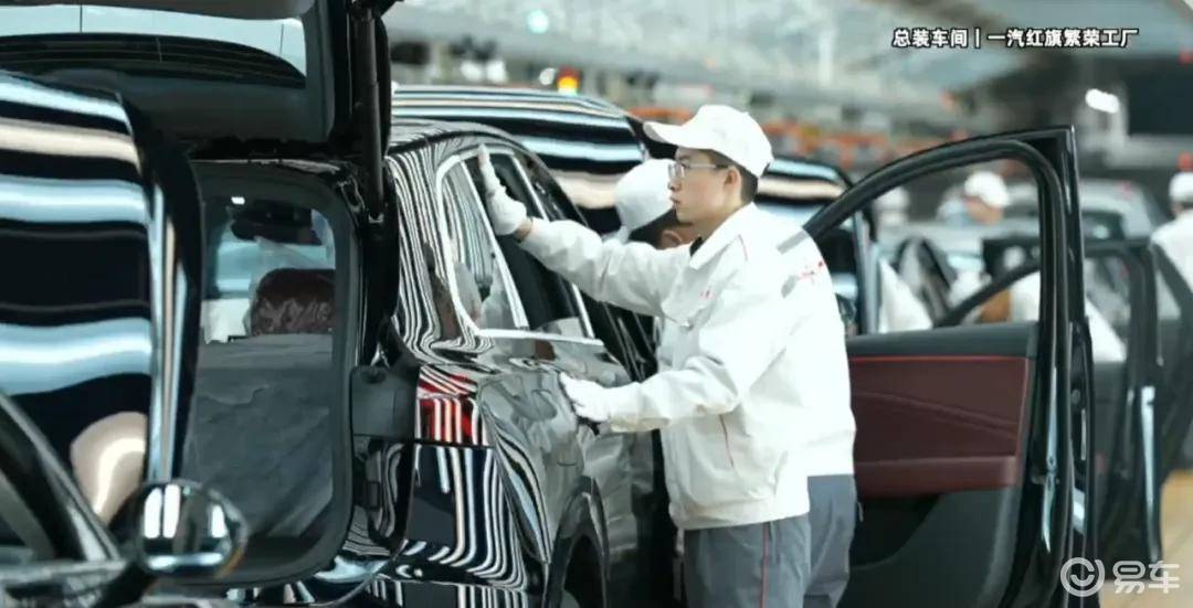 红旗HS6 ：一场“反潮流”的真诚对话丨人汽