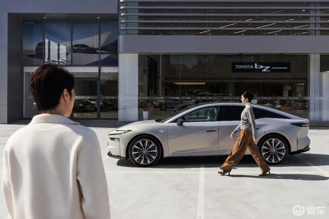 智美旗舰领航！广马超燃开幕，2.6万人都跟着它跑？