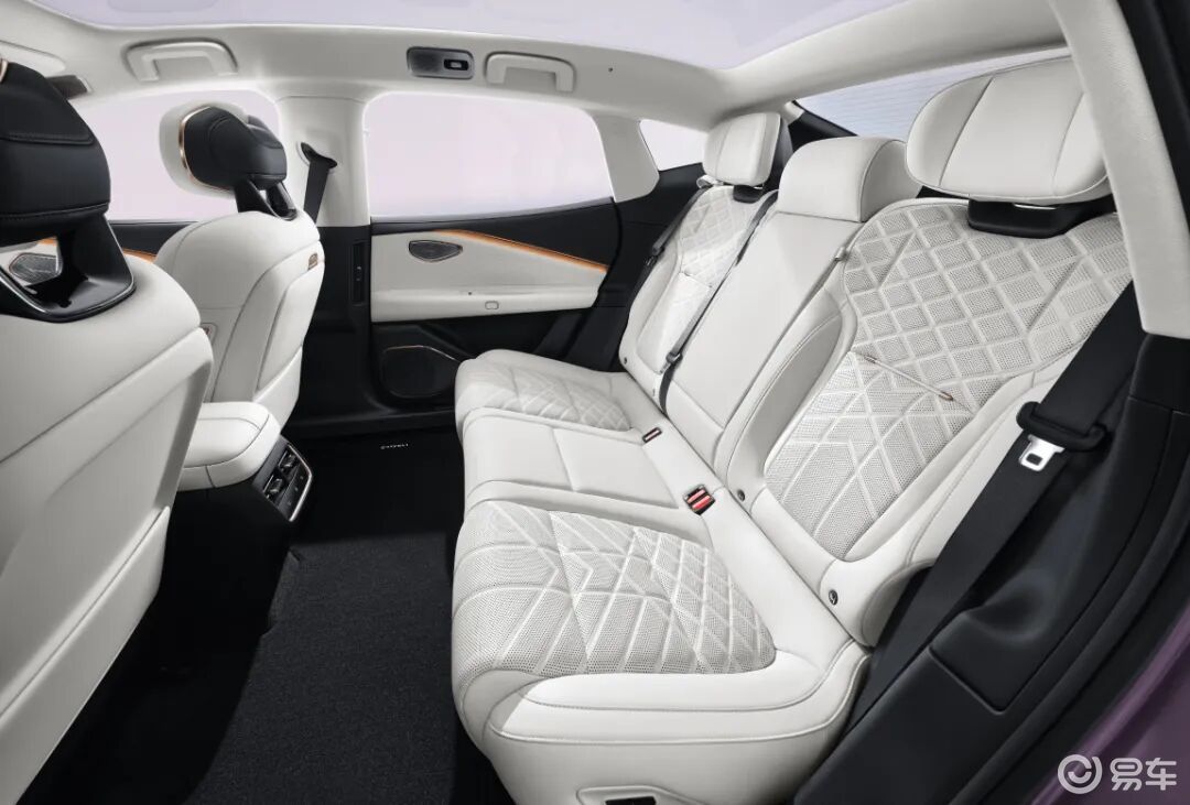 小鹏P7+改款堪比换代，领克10降价？老车主哭晕！