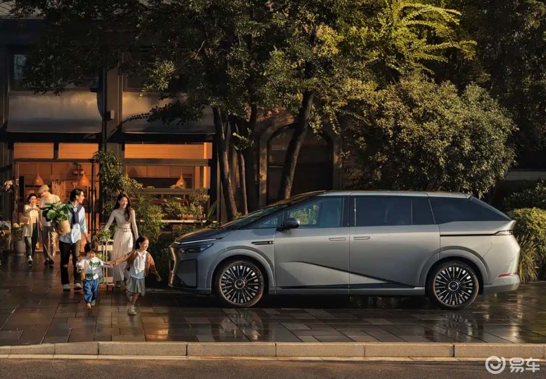 【E汽车】2026款小鹏X9纯电版开启预订