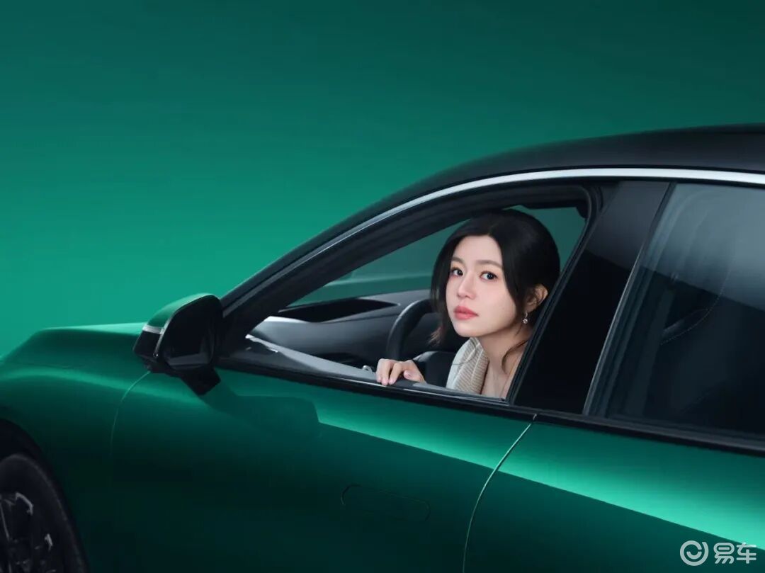 11万级有城区NOA!极狐全新阿尔法S5开得猛刹得住