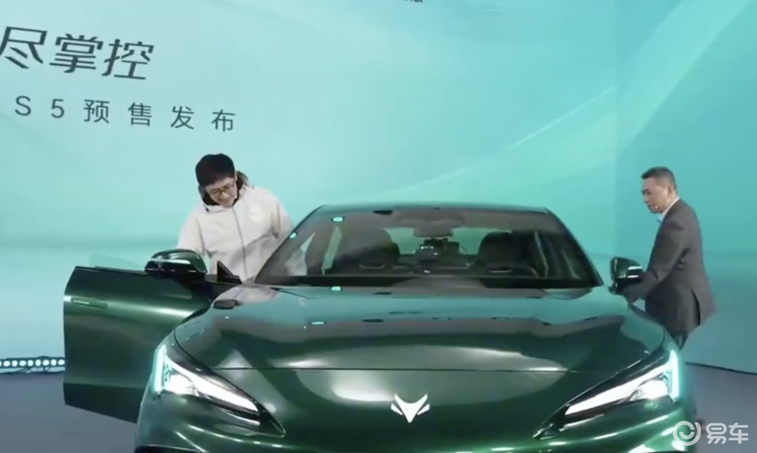 11万级有城区NOA!极狐全新阿尔法S5开得猛刹得住