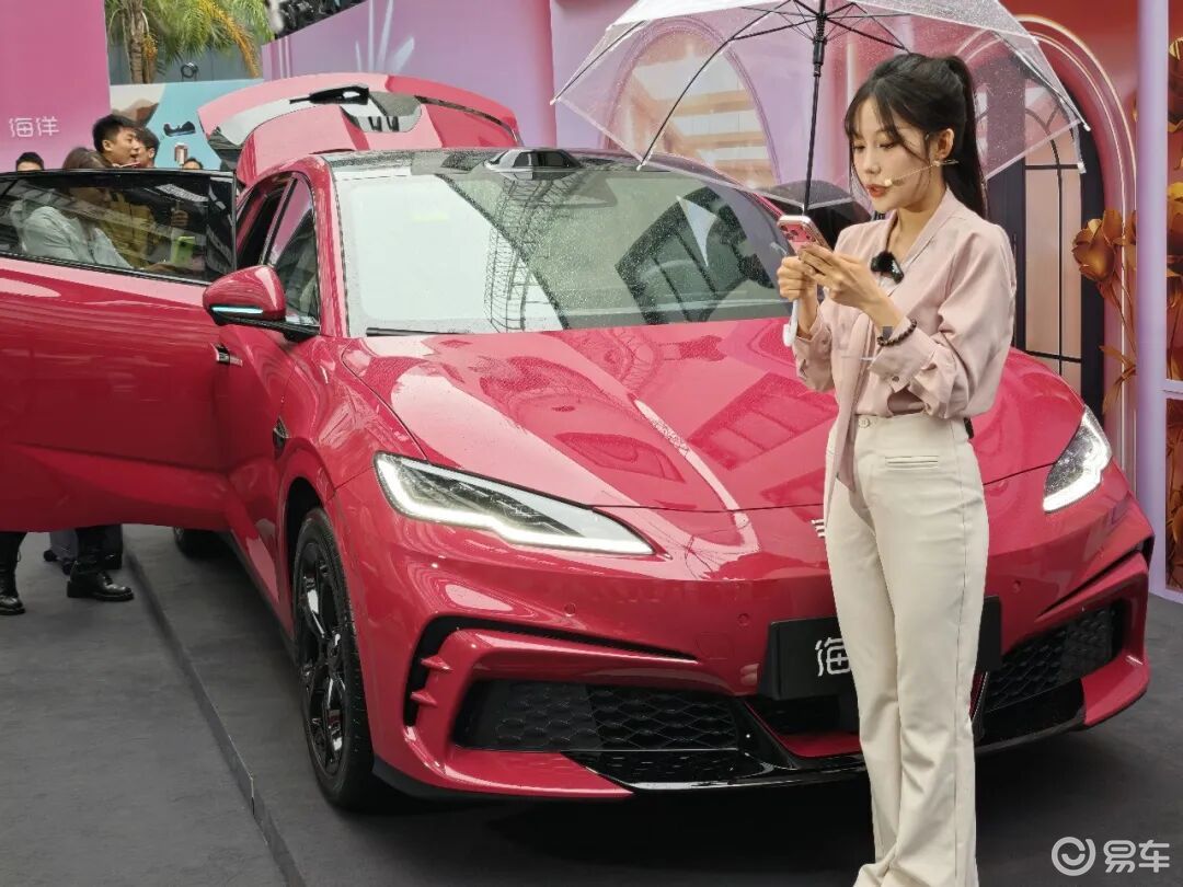 2026款海豹06GT，12.89万元起！免费闪充一年