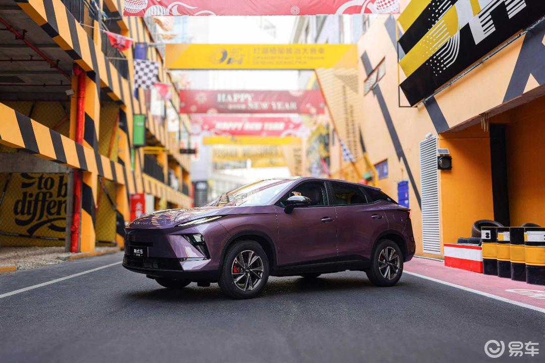 双虎耀全球 奇瑞三款 SUV 正式上市 6.99 万起