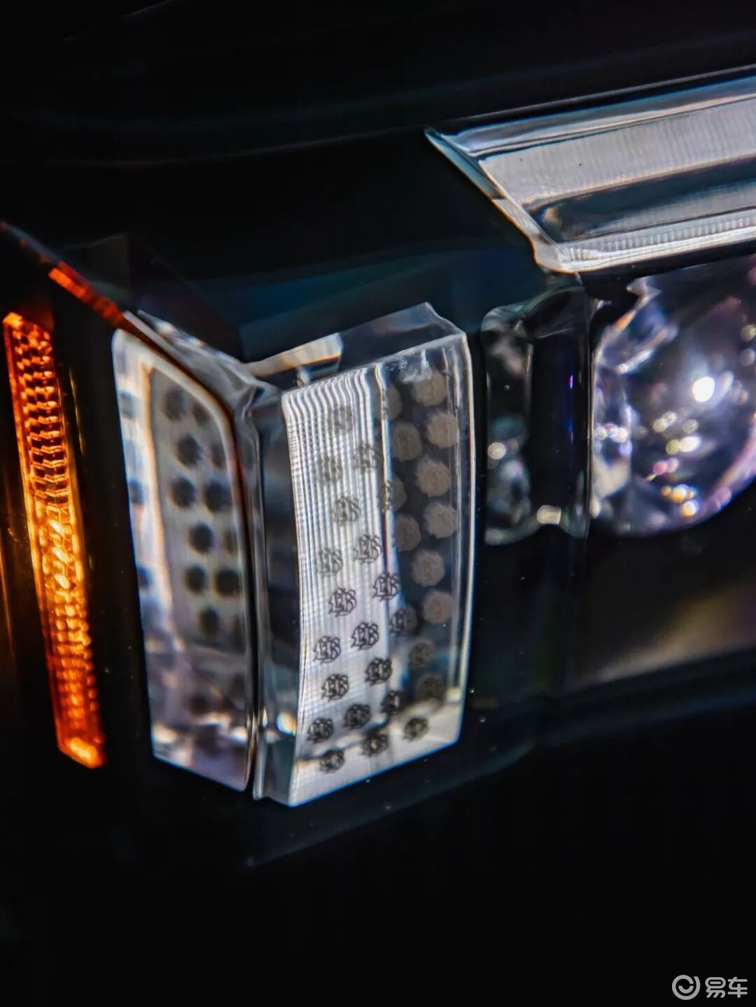 丰田霸道改宽体颜值直接拉满，改装后还能胜任硬核越野场景吗