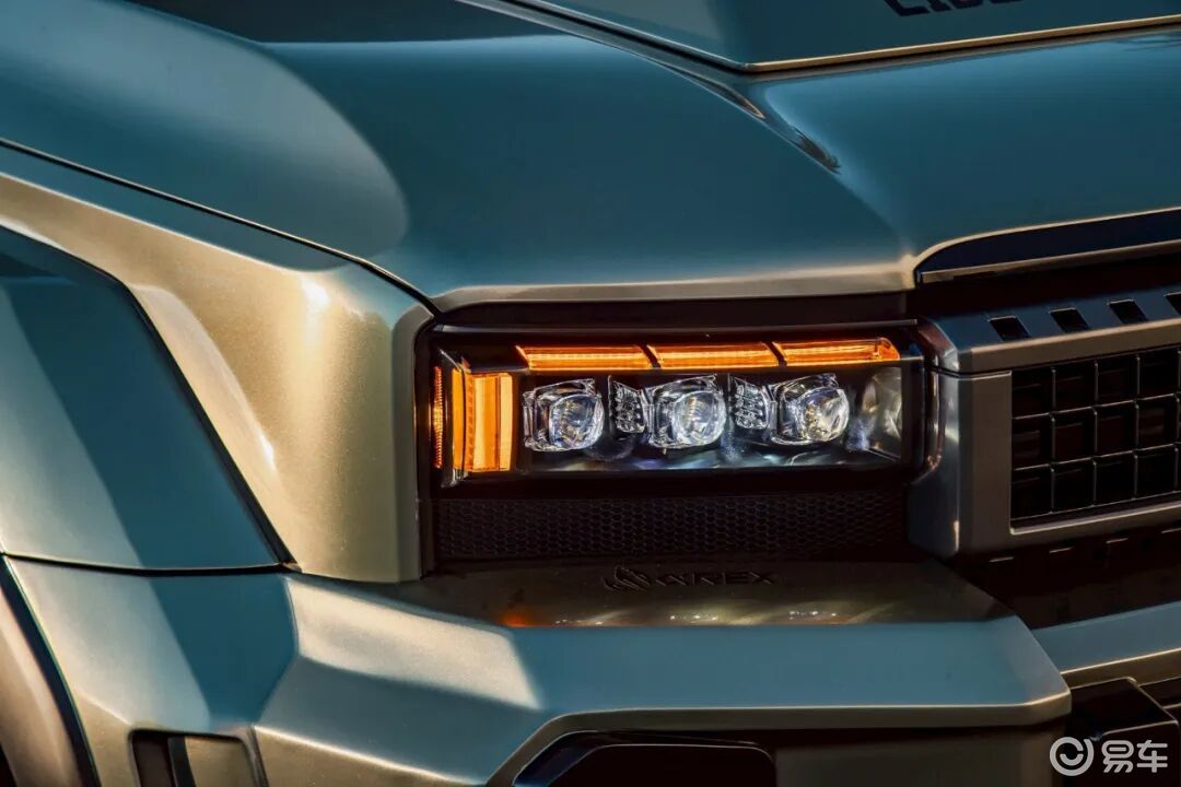 丰田霸道改宽体颜值直接拉满，改装后还能胜任硬核越野场景吗