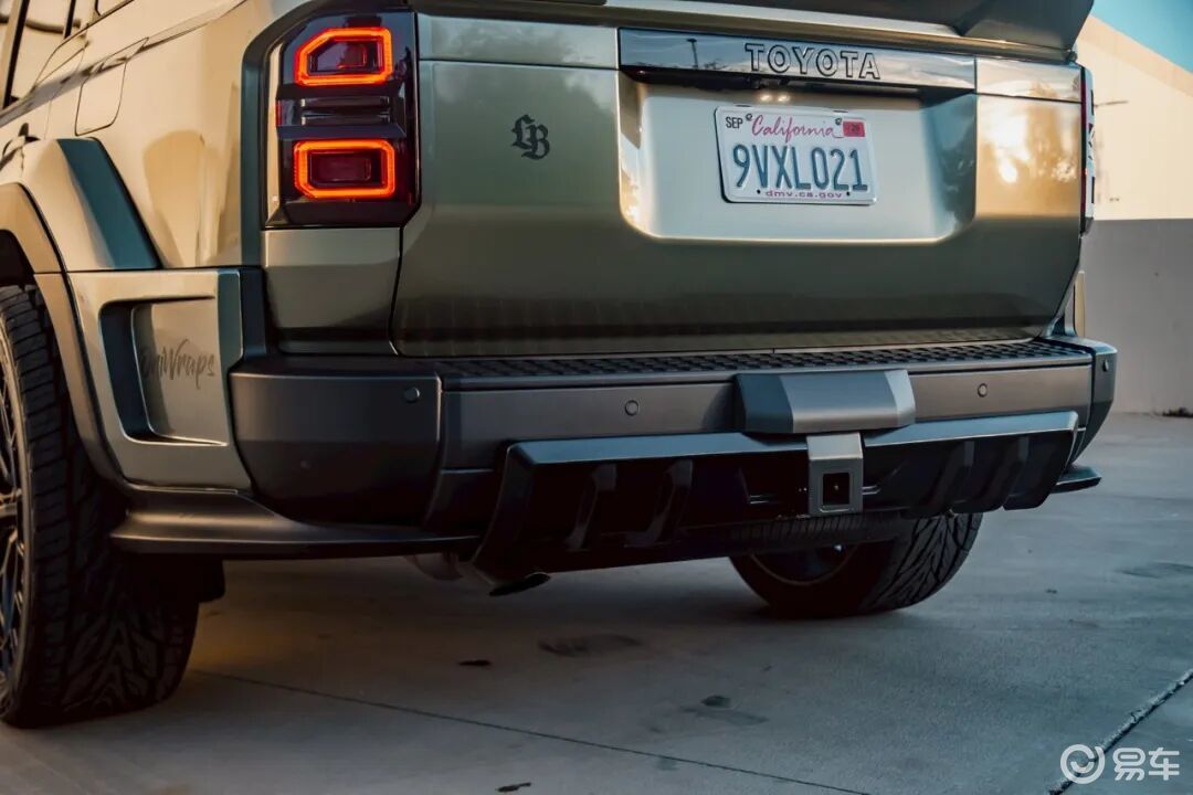 丰田霸道改宽体颜值直接拉满，改装后还能胜任硬核越野场景吗