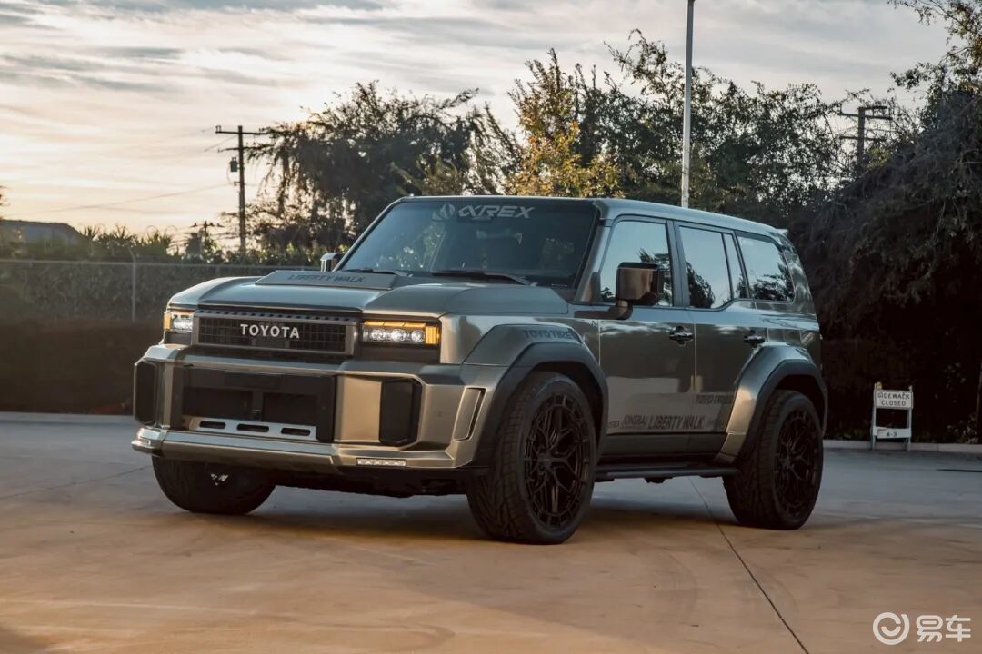 丰田霸道改宽体颜值直接拉满，改装后还能胜任硬核越野场景吗