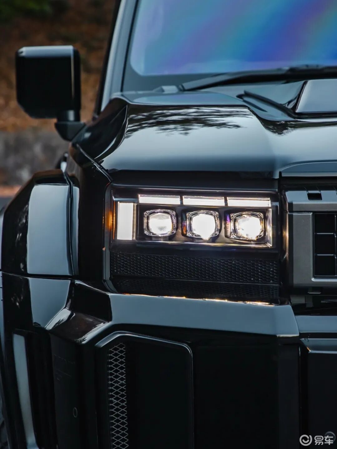 丰田霸道改宽体颜值直接拉满，改装后还能胜任硬核越野场景吗