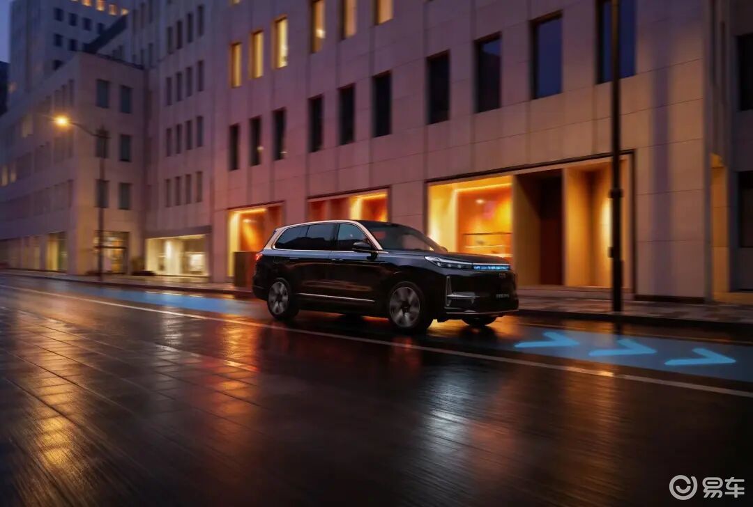 吉利银河M9黑金智曜版上市：25万级旗舰大六座SUV