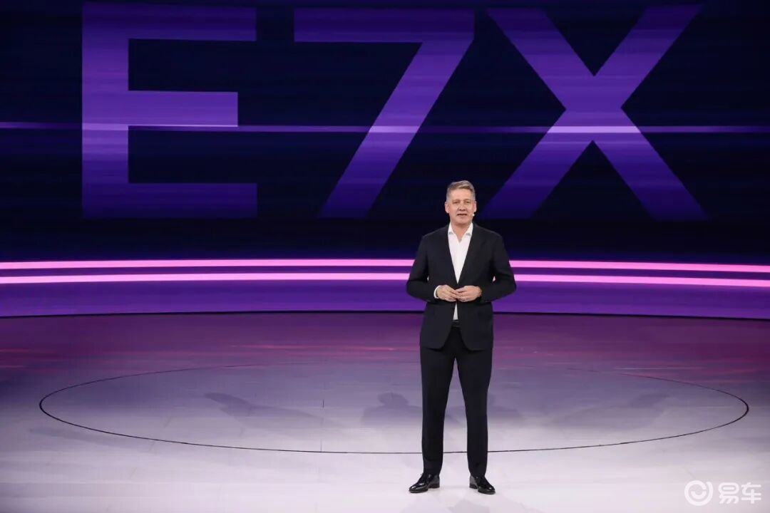 AUDI品牌正式发布首款纯电SUV奥迪E7X