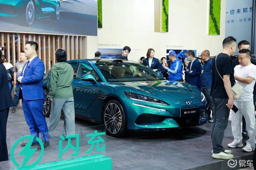 科技豪华旗舰新标杆 第二代腾势D9震撼登陆沈阳国际汽博会