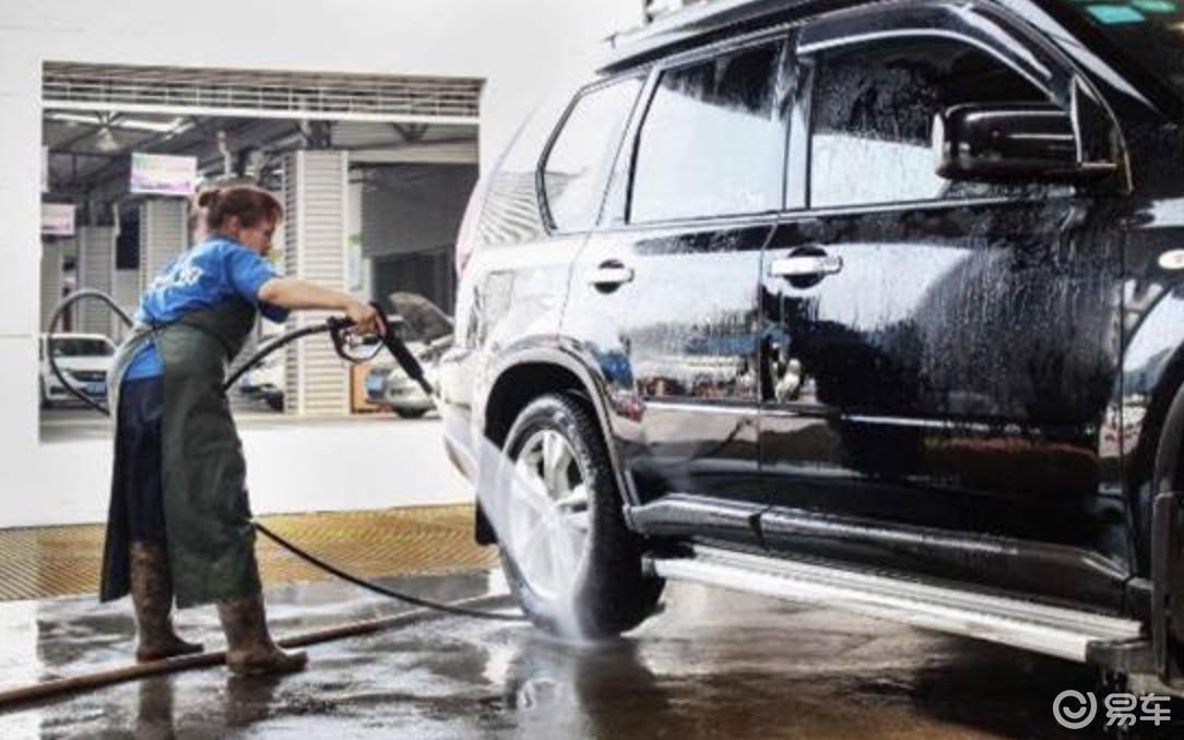 洗车工:等着重新喷漆吧