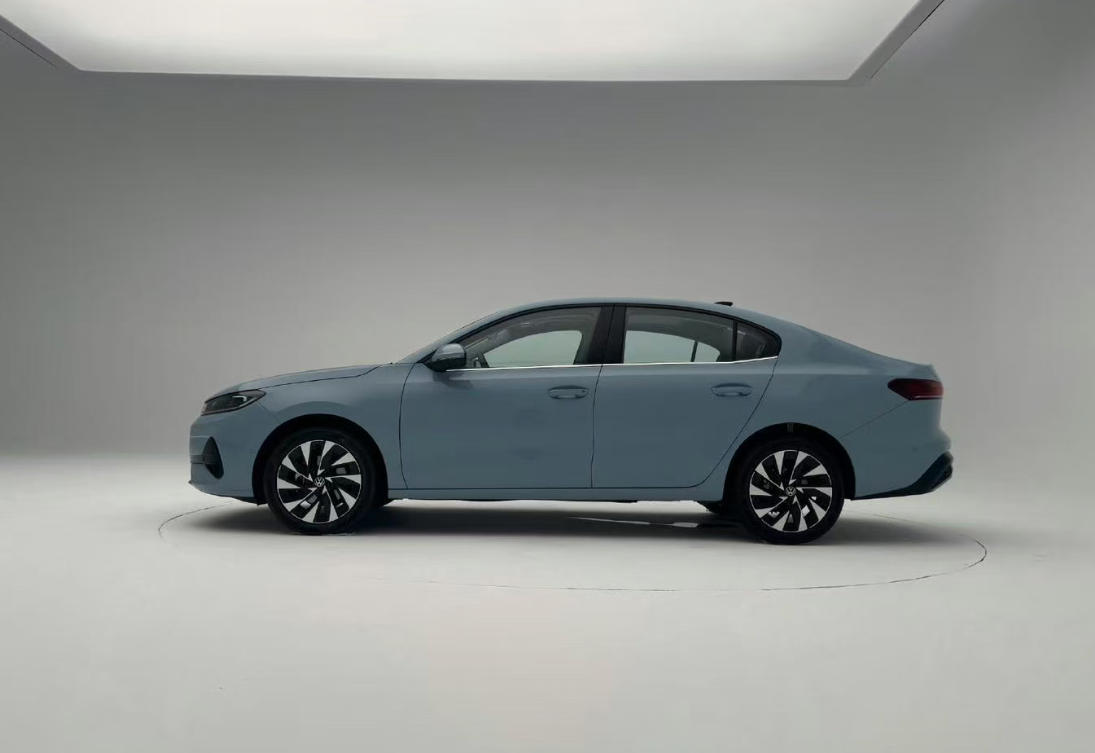 大众速腾S对比速腾L，6AT回归，三大件都不一样