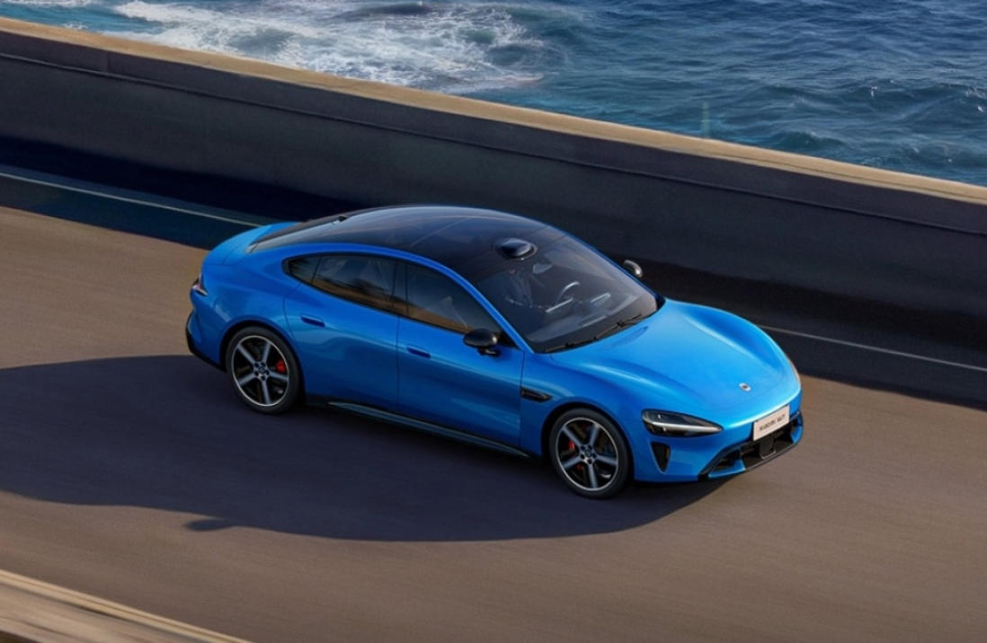 2026款小米SU7对比2024款，贵一万多，内置防滚架