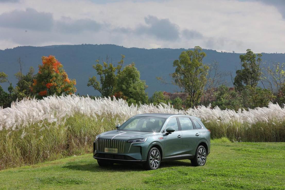 20万级中大型新能源suv推荐：红旗HS6凭什么脱颖而出