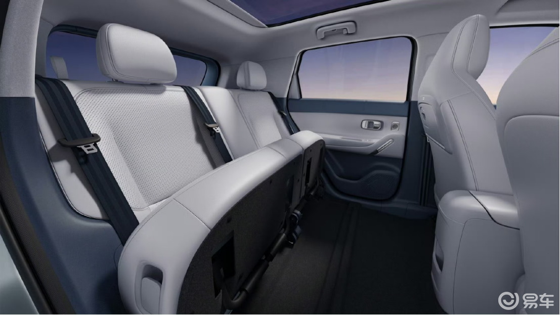 当QQ3和零跑A10相遇,谁才是值得购买的那个?