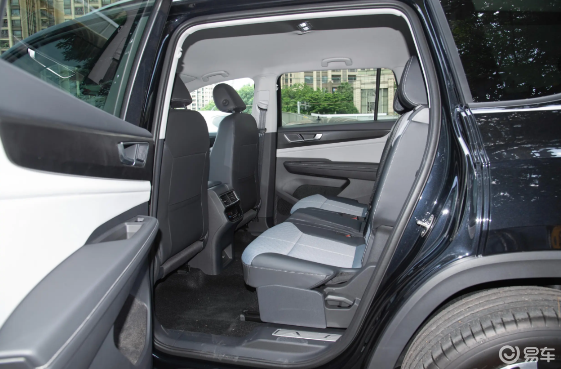 途昂空间布局对比_易车