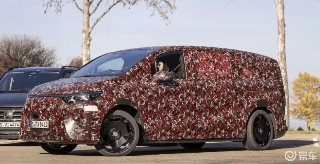 奔驰VLE豪华MPV三月首发