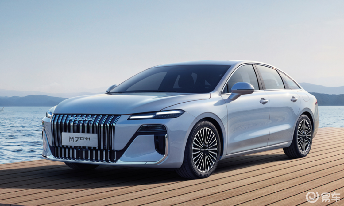 性价比之争 荣威M7 DMH居然比银河A7更值得买！