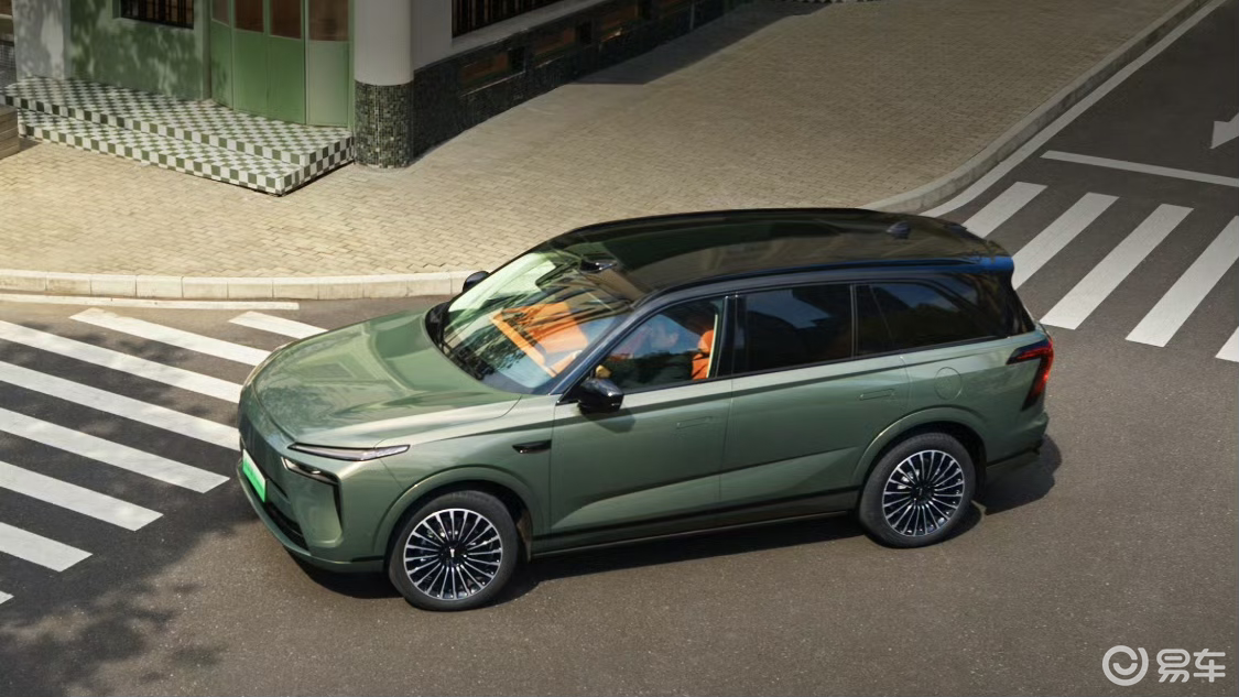 魏牌蓝山智能进阶版“硬刚”吉利银河M9,谁是性价比之王?