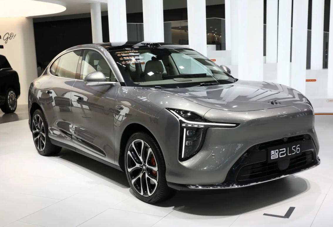 长途出行哪种车更省油,插混、大电池增程、油混怎么选