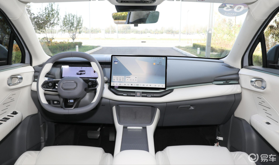 领克06 phev人们越来越重视车辆的安全性能_易车