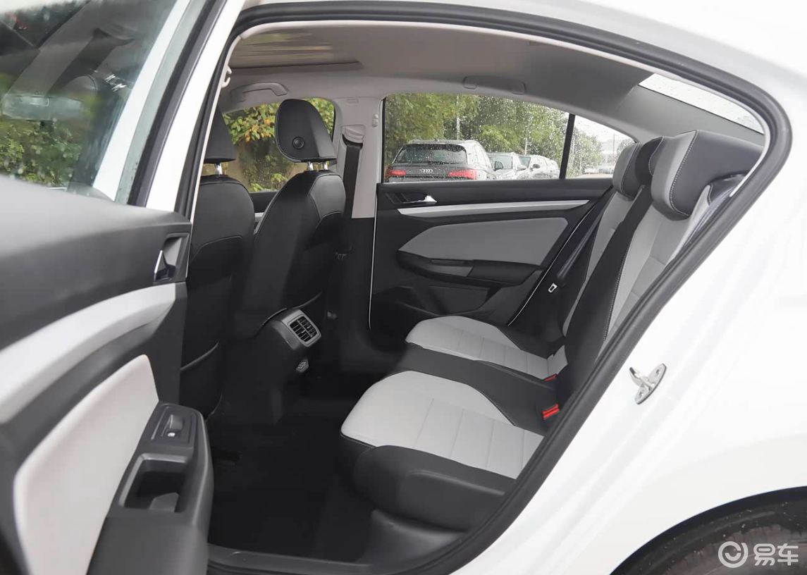 德系A级车价格下探!大众宝来直降3万,跌破9万区间