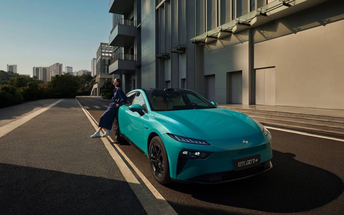 奕派eπ007+上市：13.99万起，智美轿跑触手可及