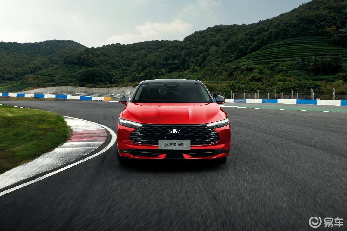 2.0T美式小钢炮261匹大马力,新蒙迪欧14.98万起