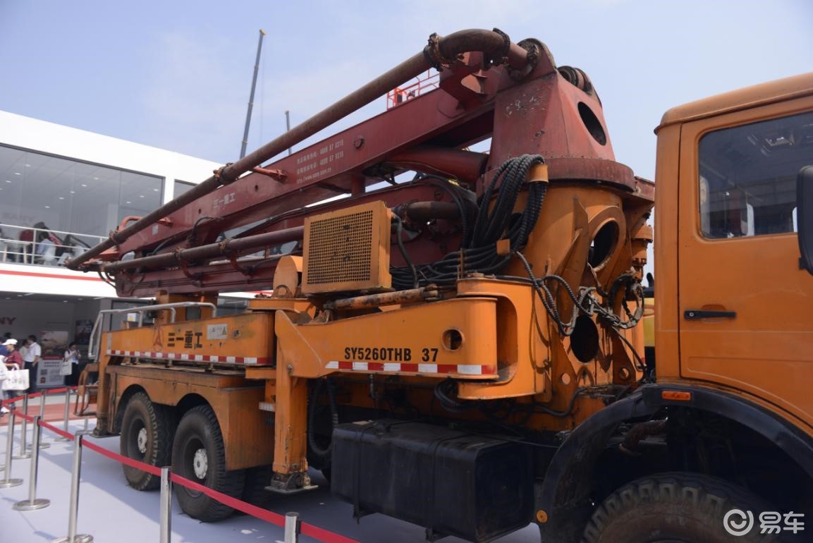 承载三一泵车发展之路的北奔ng 2629重卡