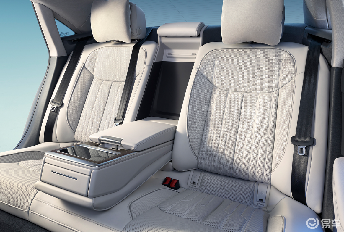 奥迪a7l空间-运动座椅-多功能方向盘-易车