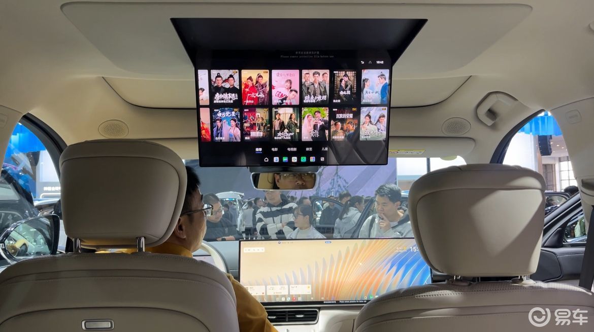 昆明车展奇瑞双车齐发：风云T11与第五代瑞虎8震撼上市