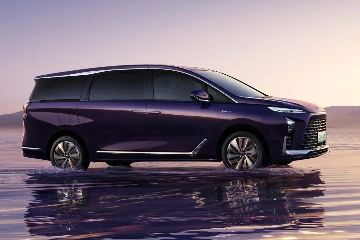 流水的榜单 铁打的GL8！新能源MPV还得看GL8家族