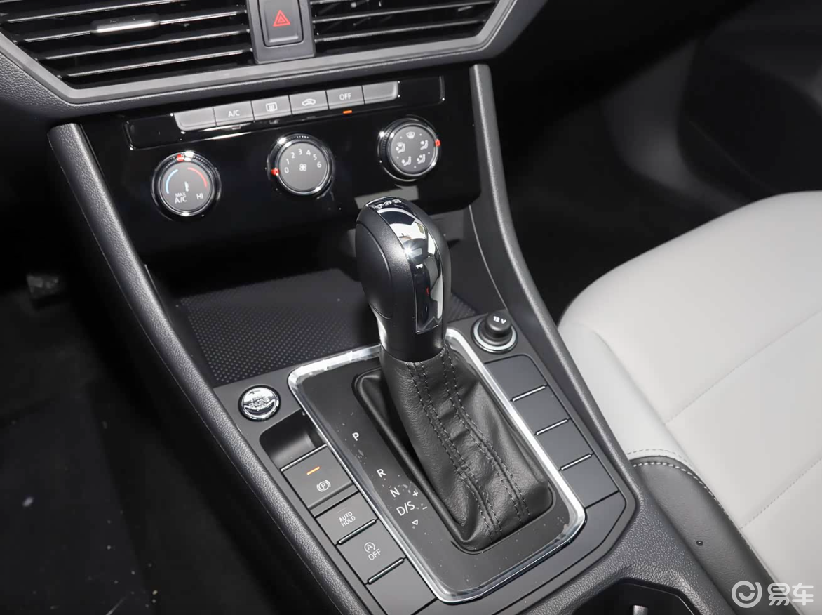 德系A级车价格下探!大众宝来直降3万,跌破9万区间