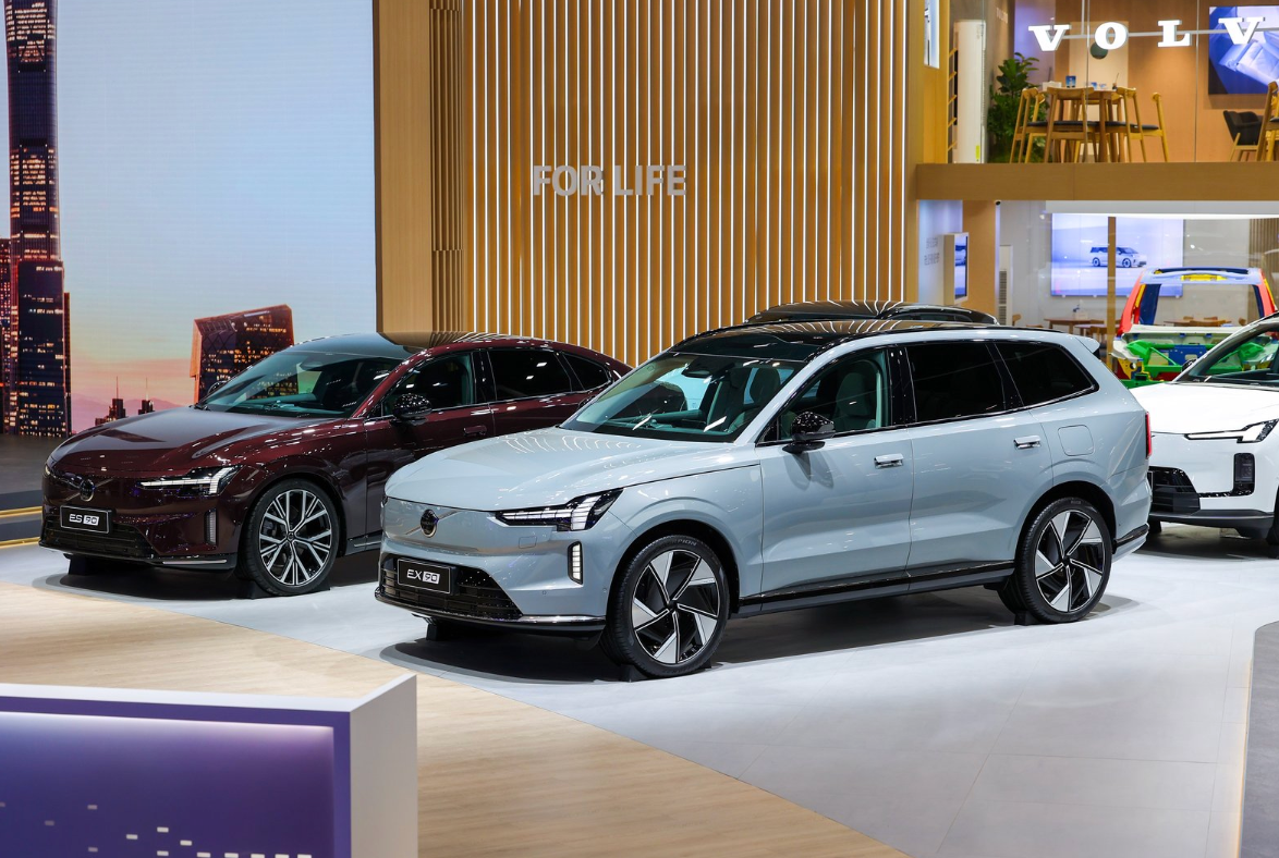 99载初心筑豪华 沃尔沃汽车亮相2026北京车展