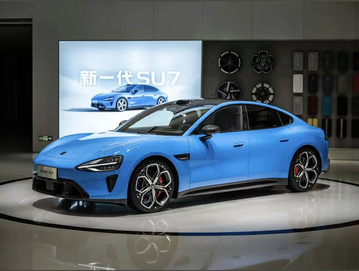 新款小米SU7已到店