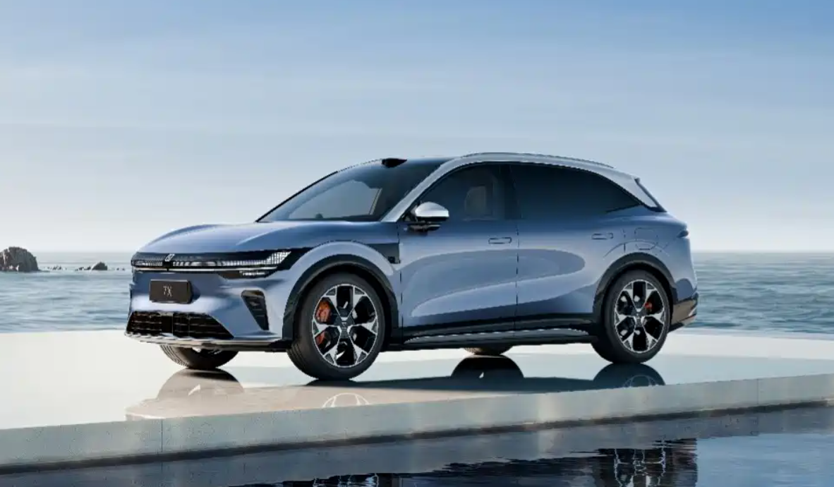 新款极氪7X开启预售 享2000元抵7000元限时权益