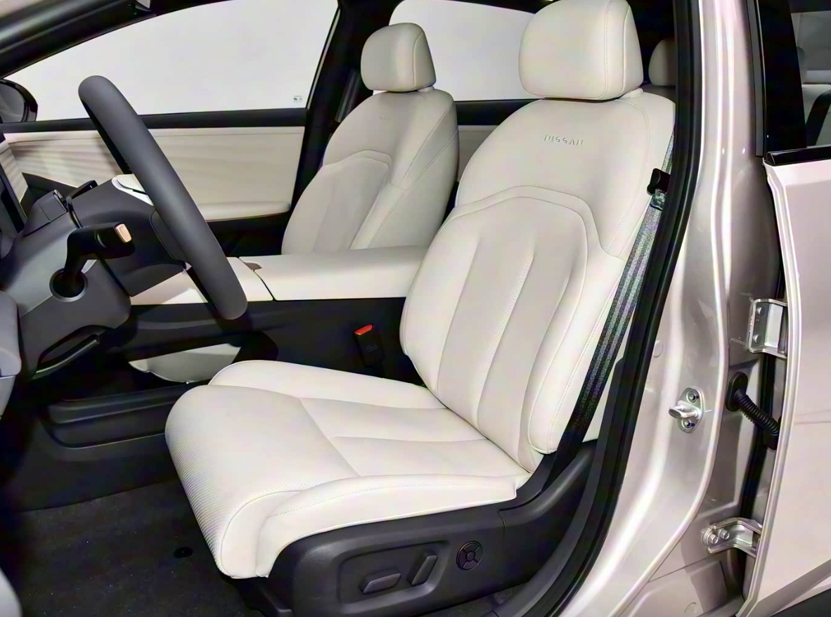 纯电续航180km仅9.19万起,8775芯片+座椅按摩