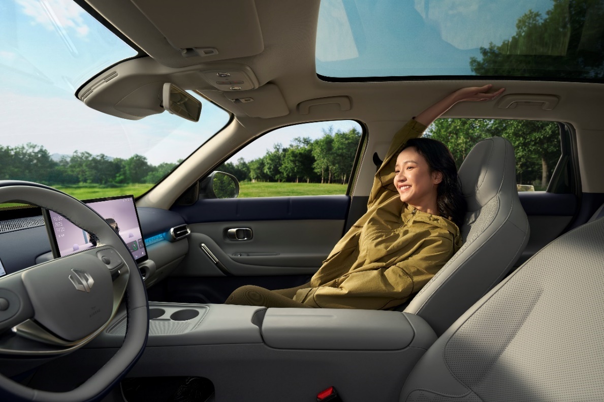 6.58万元起!零跑A10全球上市