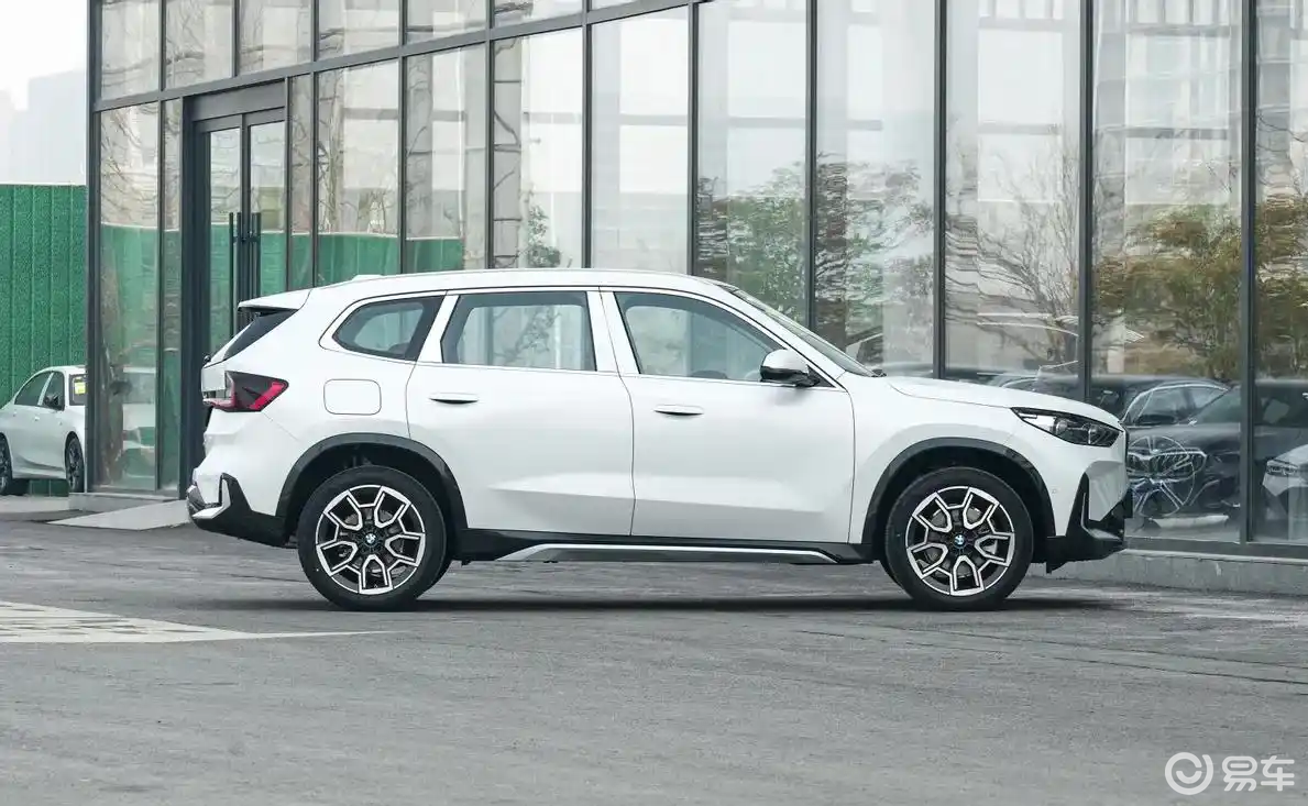 价格没变升级5G网？2026款宝马X1上市，销量稳了？