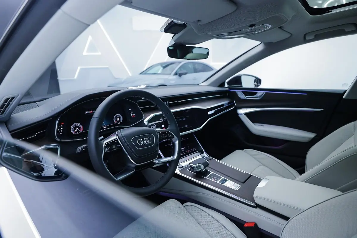 奥迪a7l内饰-车身颜色-易车