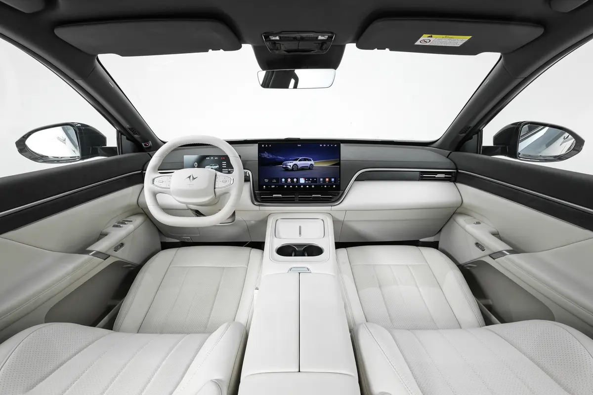 谁才是真有性价比?东风奕派eπ008对比零跑C16