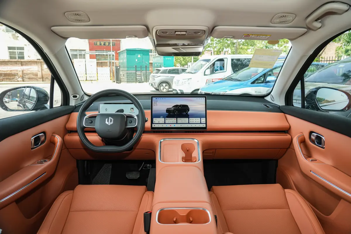 谁才是真有性价比?东风奕派eπ008对比零跑C16