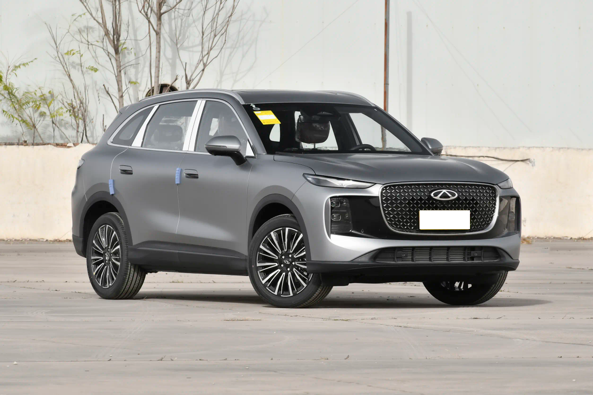 第五代瑞虎8和第四代博越L，开谁回家过年更好？