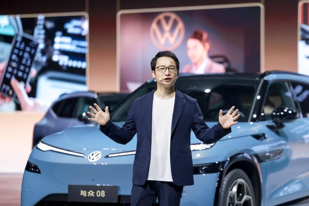 从“救火队员”到“火上浇油”:刘展术的半年答卷