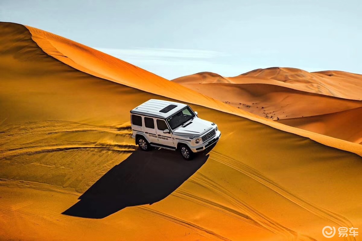 美到窒息,奔驰大g单骑走沙漠